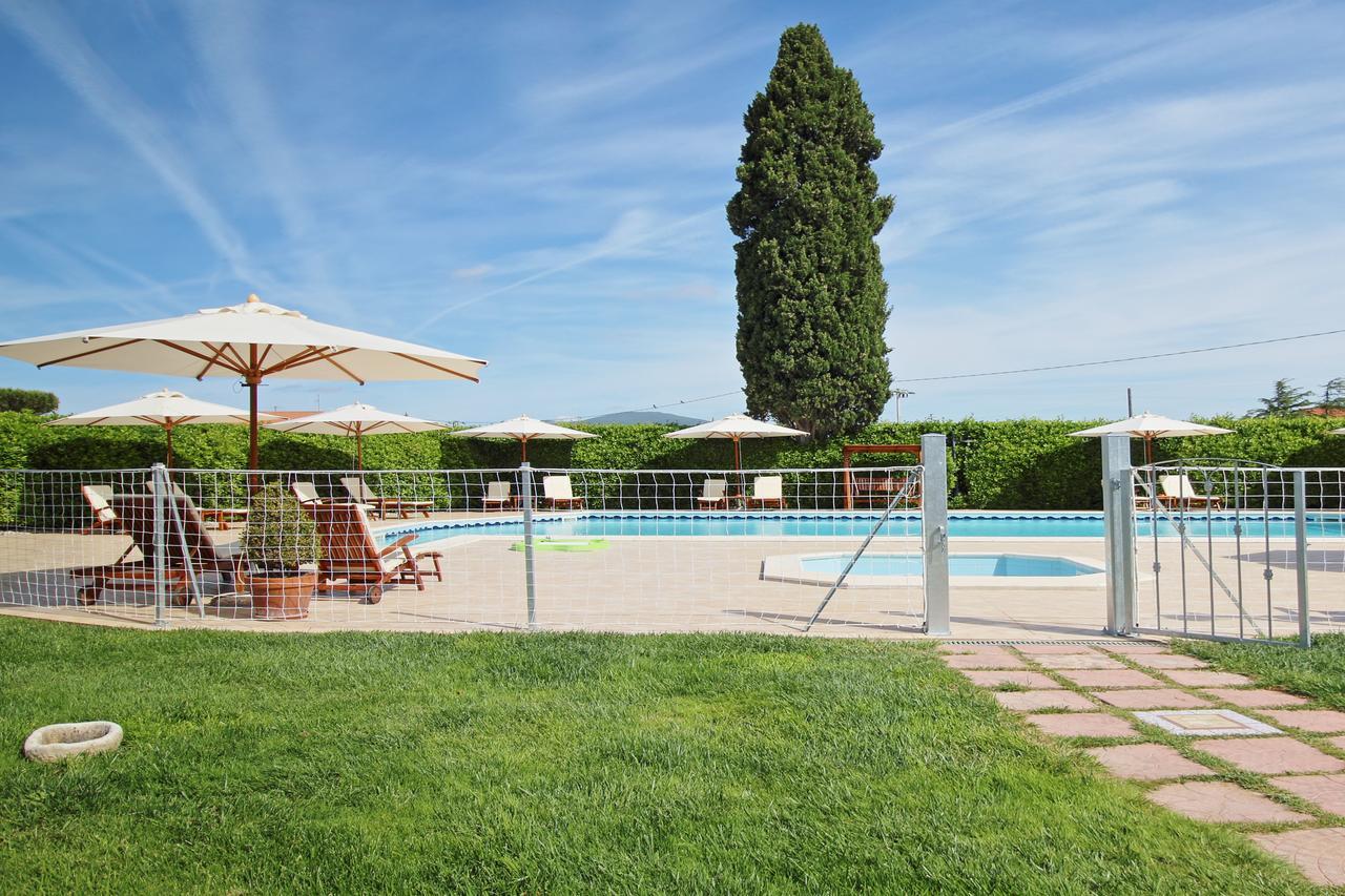 Aparthotel Podere Tre Cipressi Campiglia Marittima